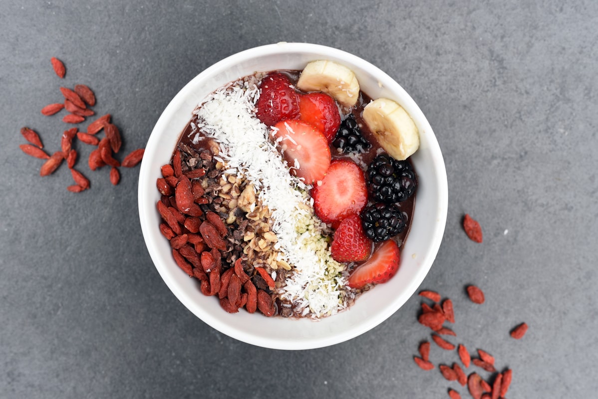 Healthy balanced meal with vegetables and whole grains
